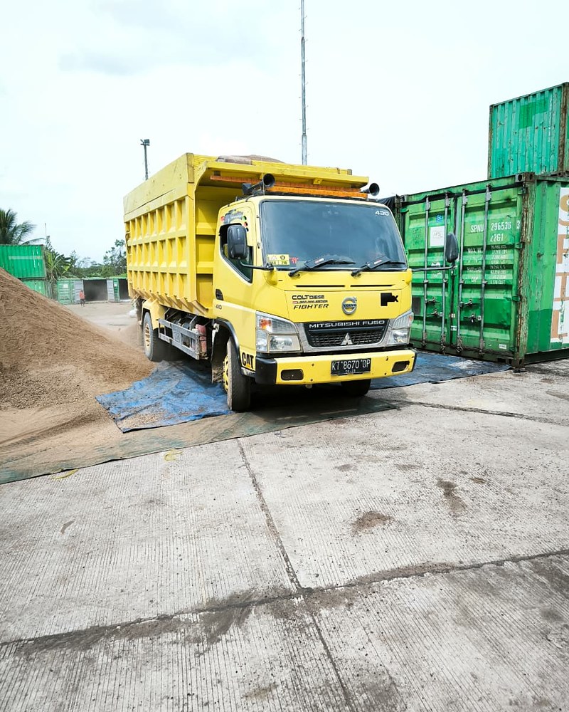 Truk Siap Angkut