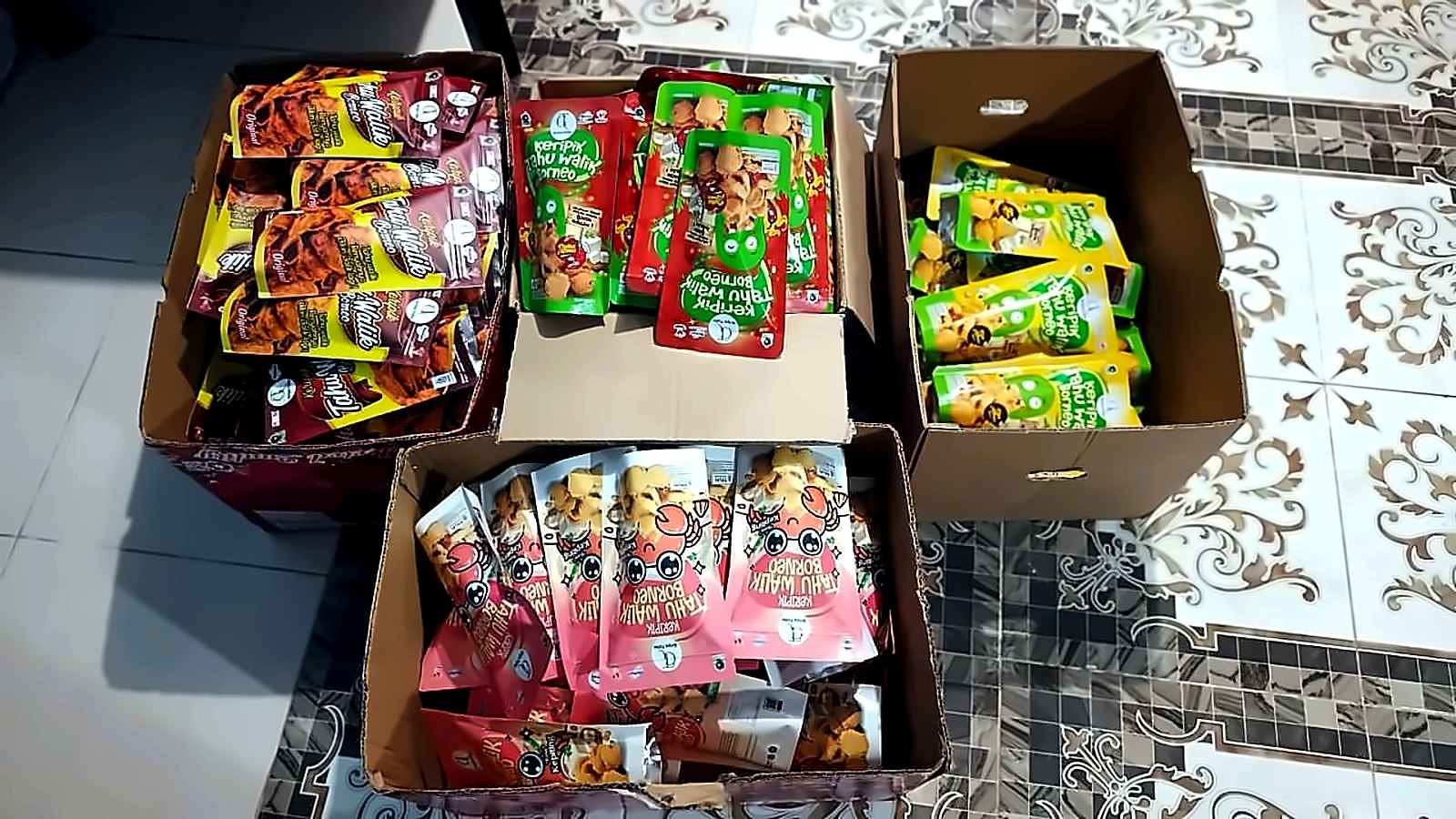 Tahu walik chips supplier Indonesia — Tahu walik chips — Borneo Tahu Walik Chips (Keripik Tahu Walik Borneo)